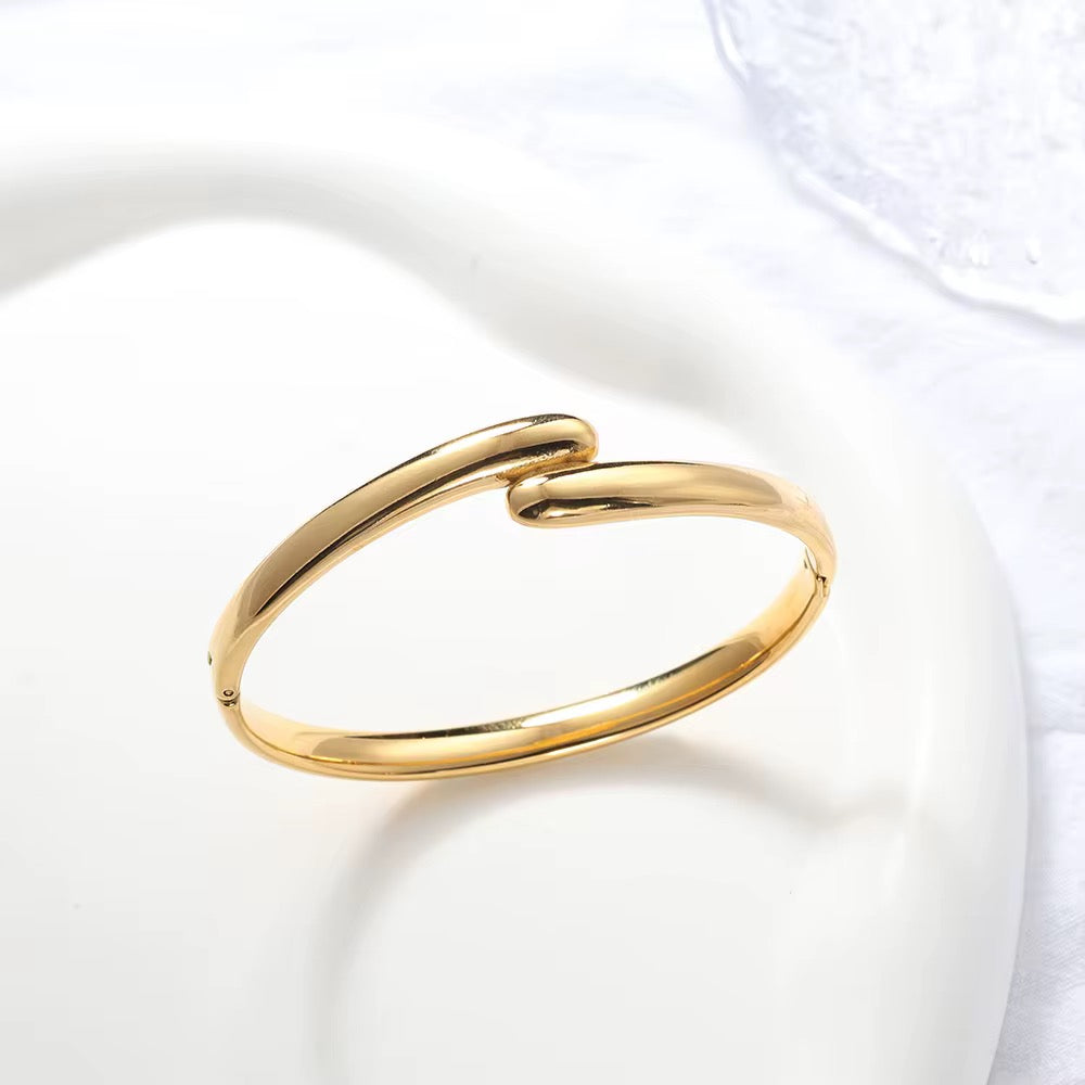 Stålarmring med 18K förgyllning 6MM (12MM)