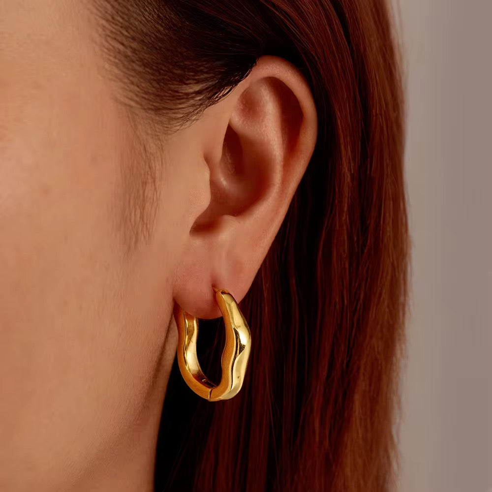 Stålörhängen med 18K förgyllning 25MM / 19MM